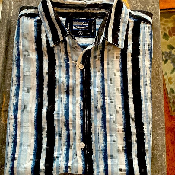 MONUMENT PURSUE UNITE FORGE AHEAD SHIRT - Picture 1 of 4